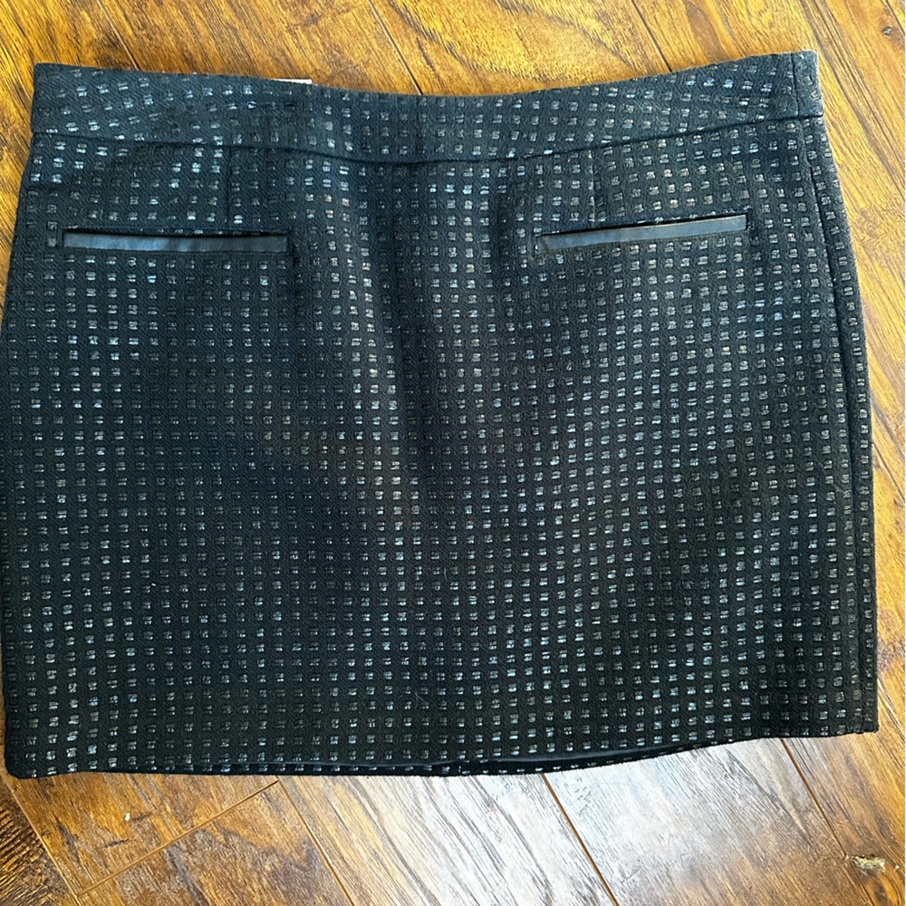 Gap black mini skirt. NWT